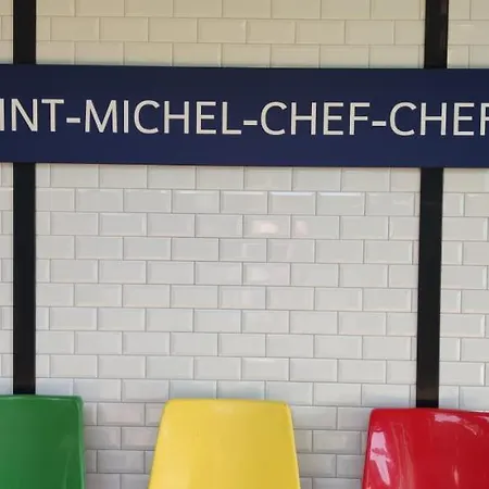 Camping Insolite Le Haut Village Saint-Michel-Chef-Chef Exterior foto