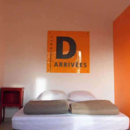 Camping Insolite Le Haut Village Saint-Michel-Chef-Chef Exterior foto