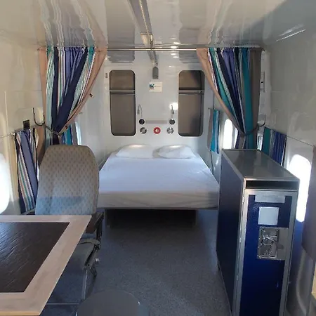 Camping Insolite Le Haut Village Saint-Michel-Chef-Chef Exterior foto