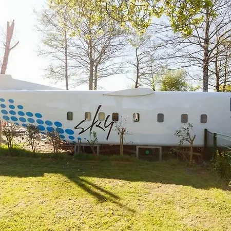 Camping Insolite Le Haut Village Saint-Michel-Chef-Chef Exterior foto