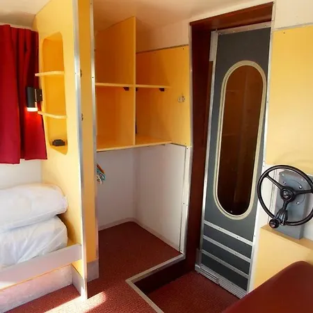 Camping Insolite Le Haut Village Saint-Michel-Chef-Chef Exterior foto