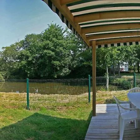 Camping Insolite Le Haut Village Saint-Michel-Chef-Chef Exterior foto