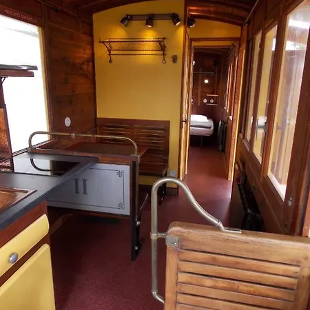 Camping Insolite Le Haut Village Saint-Michel-Chef-Chef Exterior foto