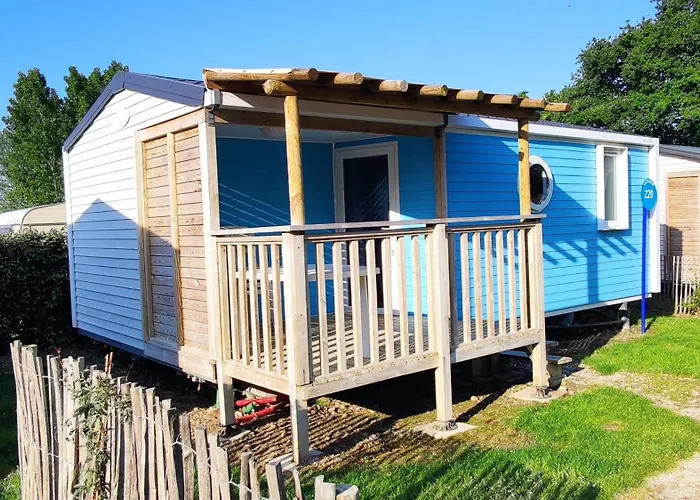Camping Insolite Le Haut Village