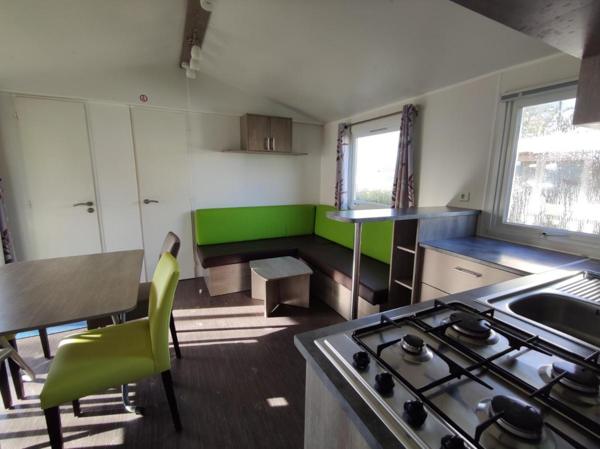 Camping Insolite Le Village Saint-Michel-Chef-Chef