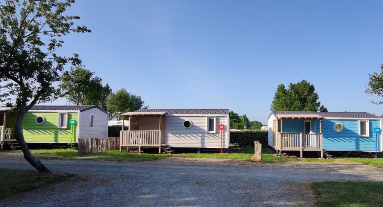 Camping Insolite Le Village Saint-Michel-Chef-Chef