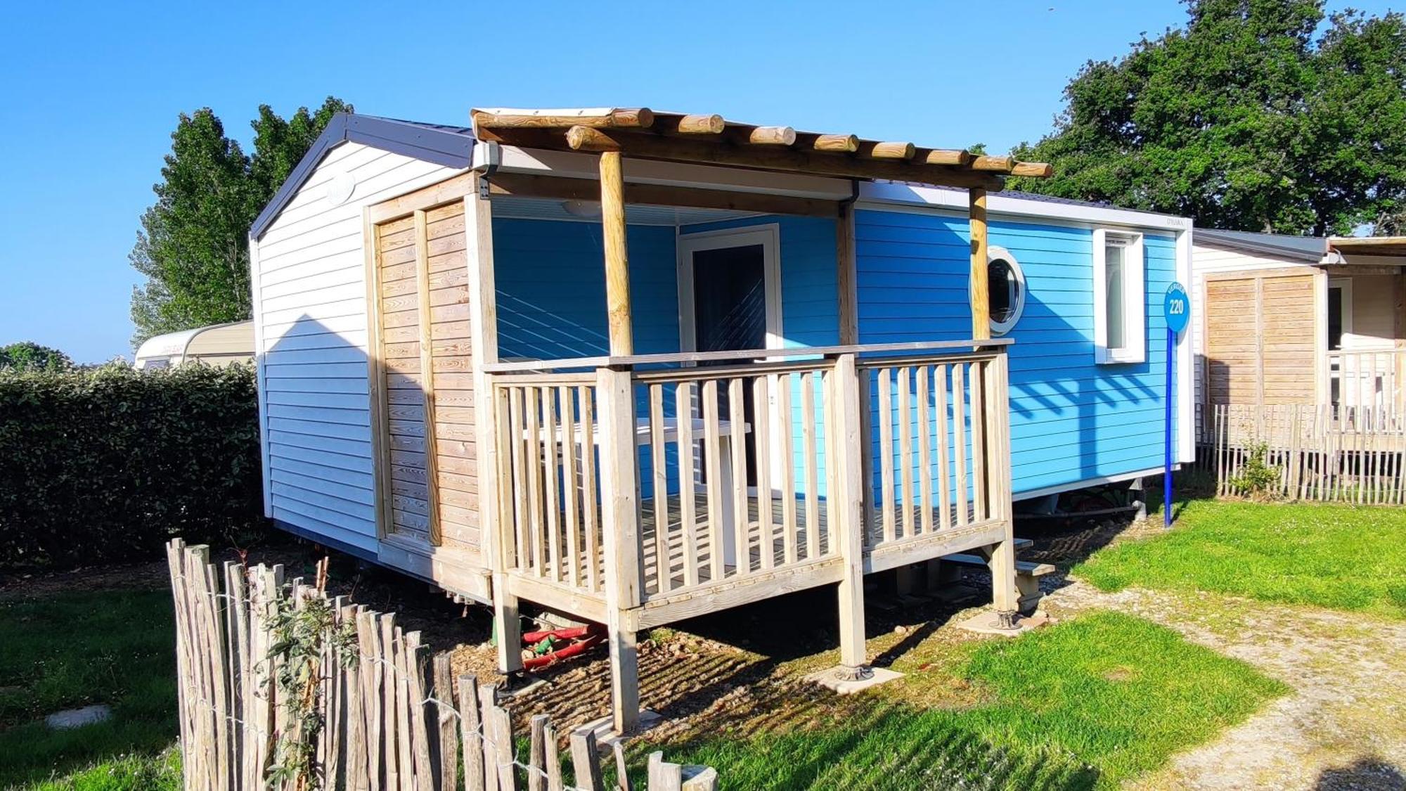 Insolite Le Village Camping Saint-Michel-Chef-Chef