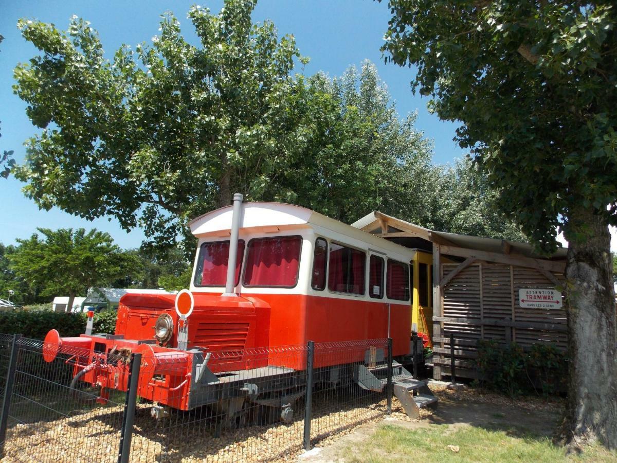 Insolite Le Village Camping Saint-Michel-Chef-Chef